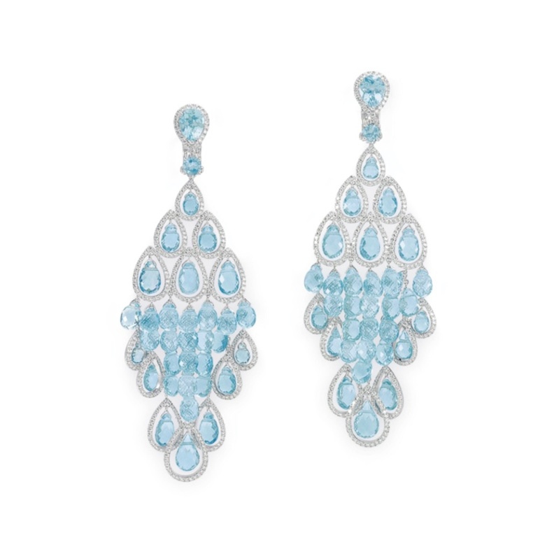 مجوهرات راقية بسحر الاكوامارين