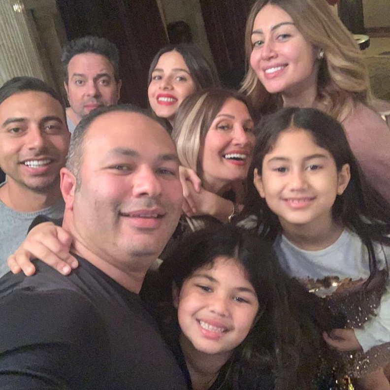 عائلة غادة عبد الرازق