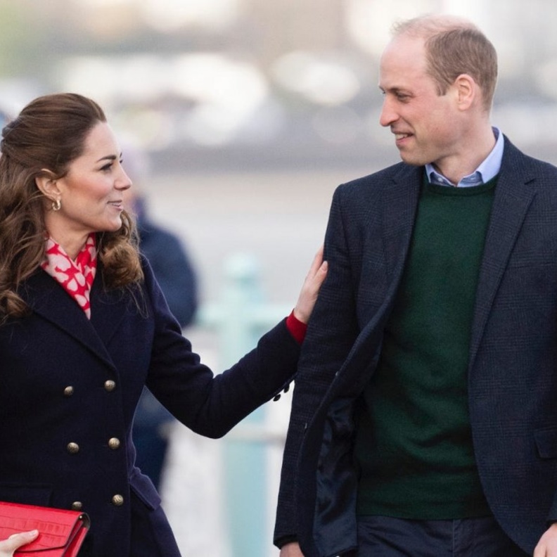 الأمير وليام وزوجته قلدا الأمير هاري وميغان ماركل