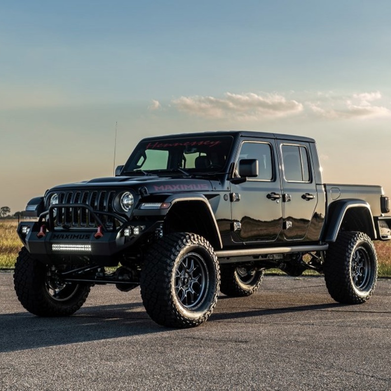 Jeep زودت السيارة بمحركات بنزين وديزيل
