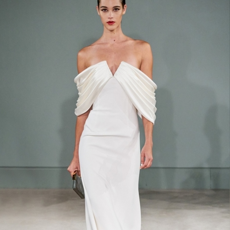 Alexis Mabille فستان أبيض اوف شولدرز