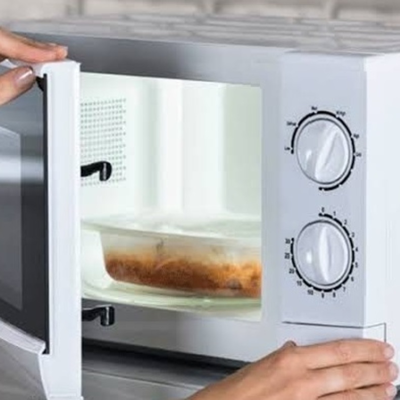 استخدام الميكروويف بأعلى طاقة يمنع تراكم البكتيريا