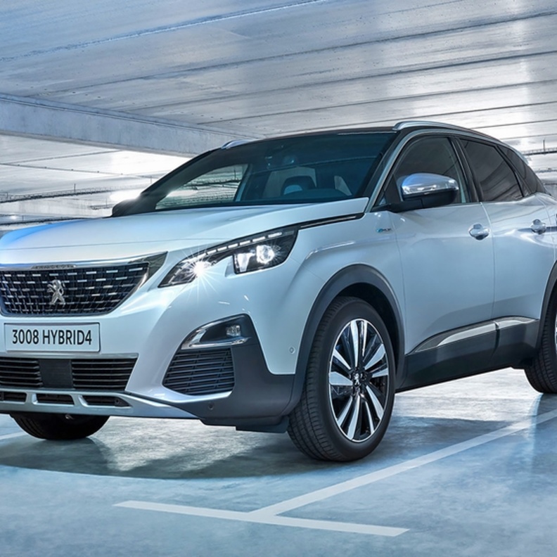 3008 الهجين ستسير بالبطارية مسافة 65 كم