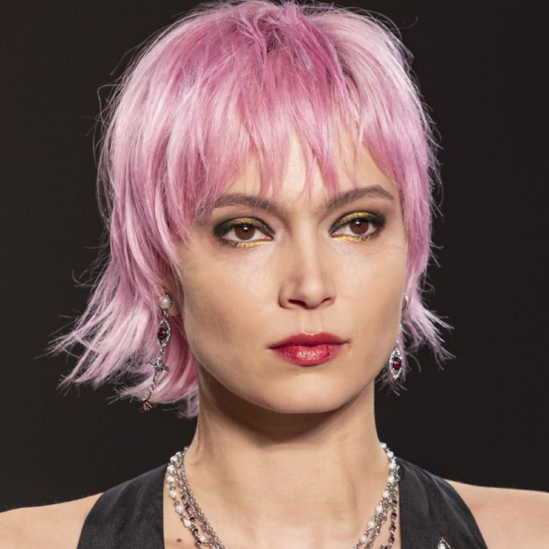 صبغات شعر جريئة باللون الاصفر من Rag & Bone