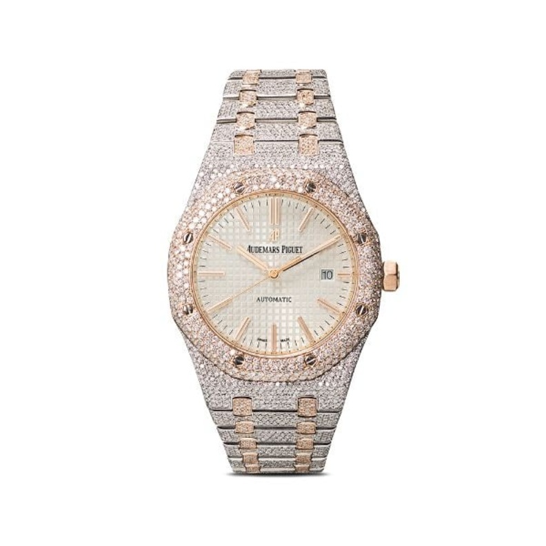 ساعة j12 من Chanel