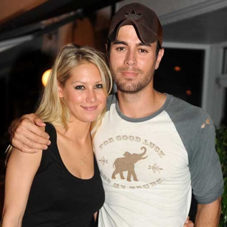 إنريكي إجليسياس يستقبل مولودته الثالثة