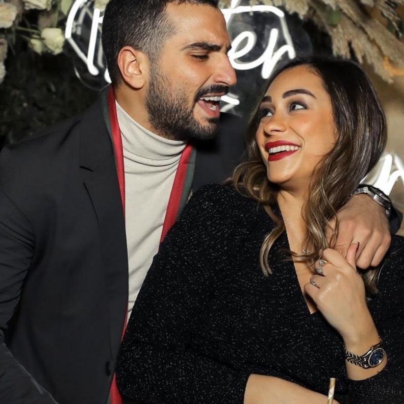 الشرنوبي وخطيبته