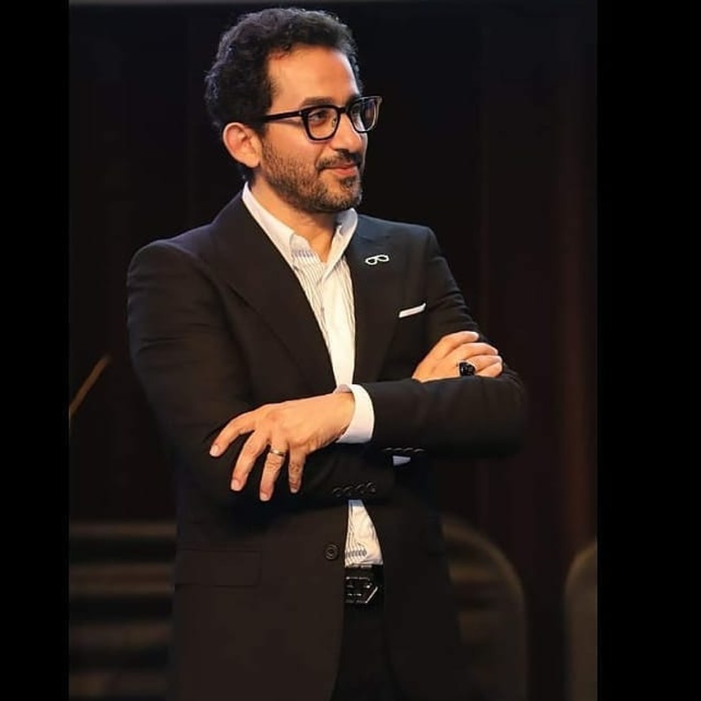 نجوم انتقلت اليهم عدوى موضة الـ تيك توك