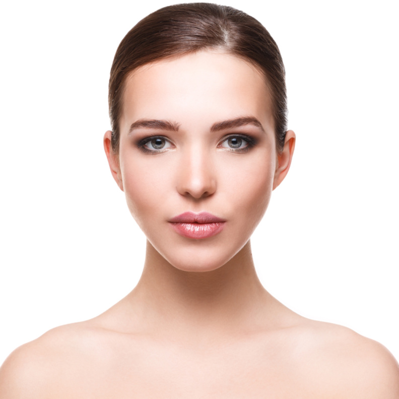  اغسلي وجهك صباحاً ومساءً لتجنب مسام البشرة