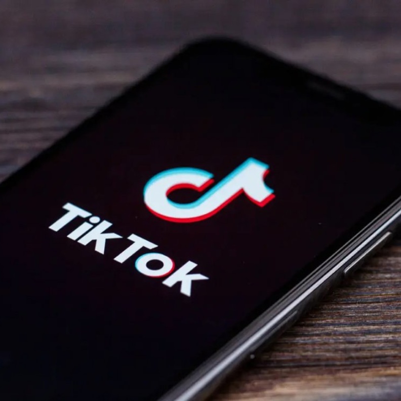ميزة جديدة من تيك توك TikTok .. تتيح وضع أمان العائلة Family Safety Mode