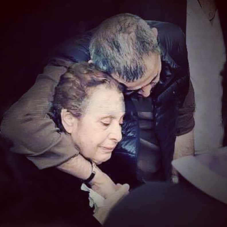 جورج وسوف ووالدته