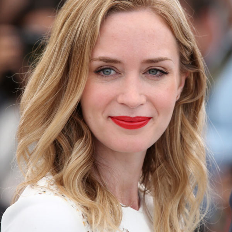 أجمل إطلالات إميلي بلنت