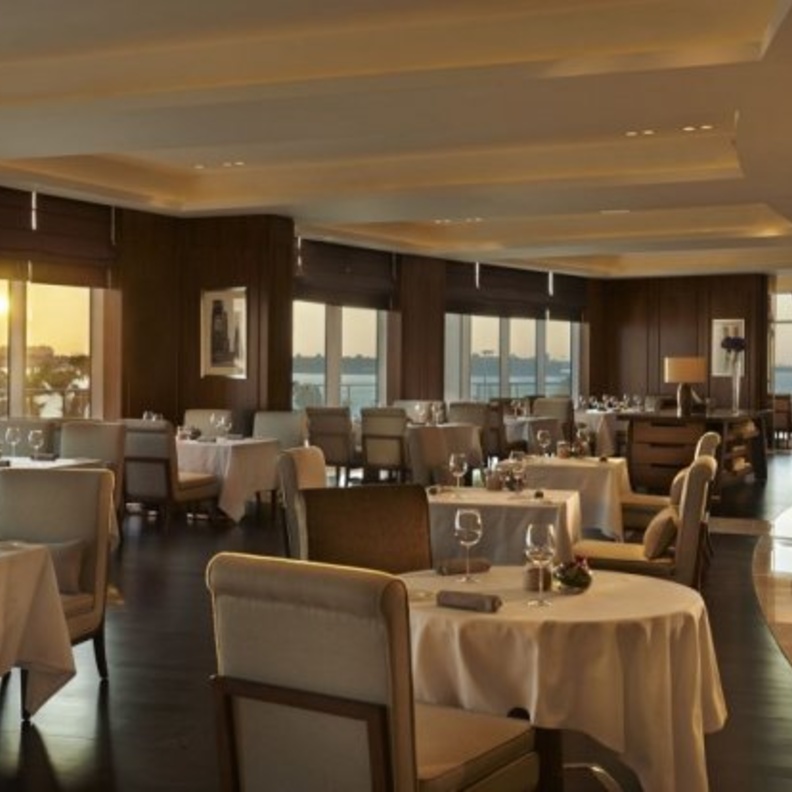 مطعم Social By Heinz Beck