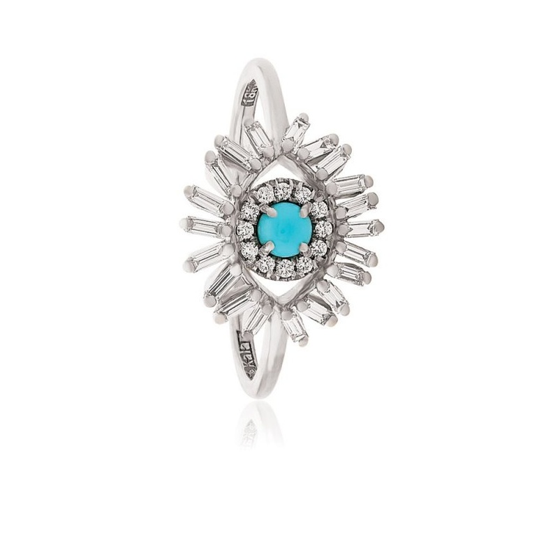 مجوهرات عصرية على شكل عين