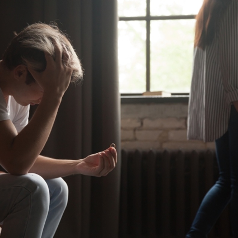 سلبيات ومشاكل الخطوبة الطويلة