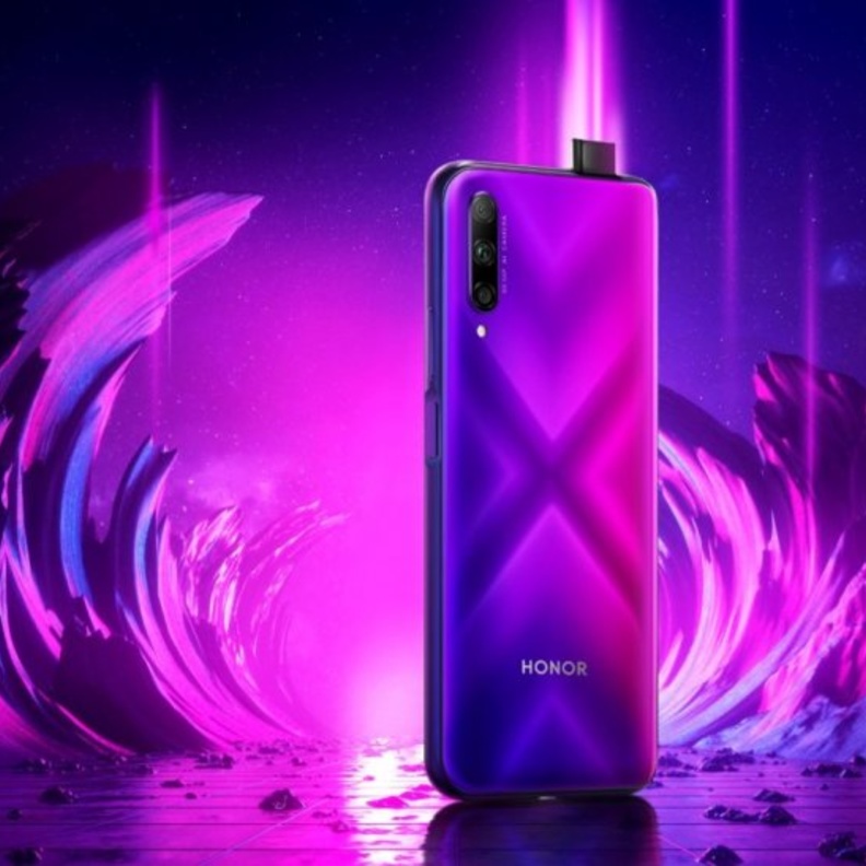 HONOR تدعم استراتيجيتها الشاملة لإنترنت الأشياء بمجموعة أجهزة ذكية