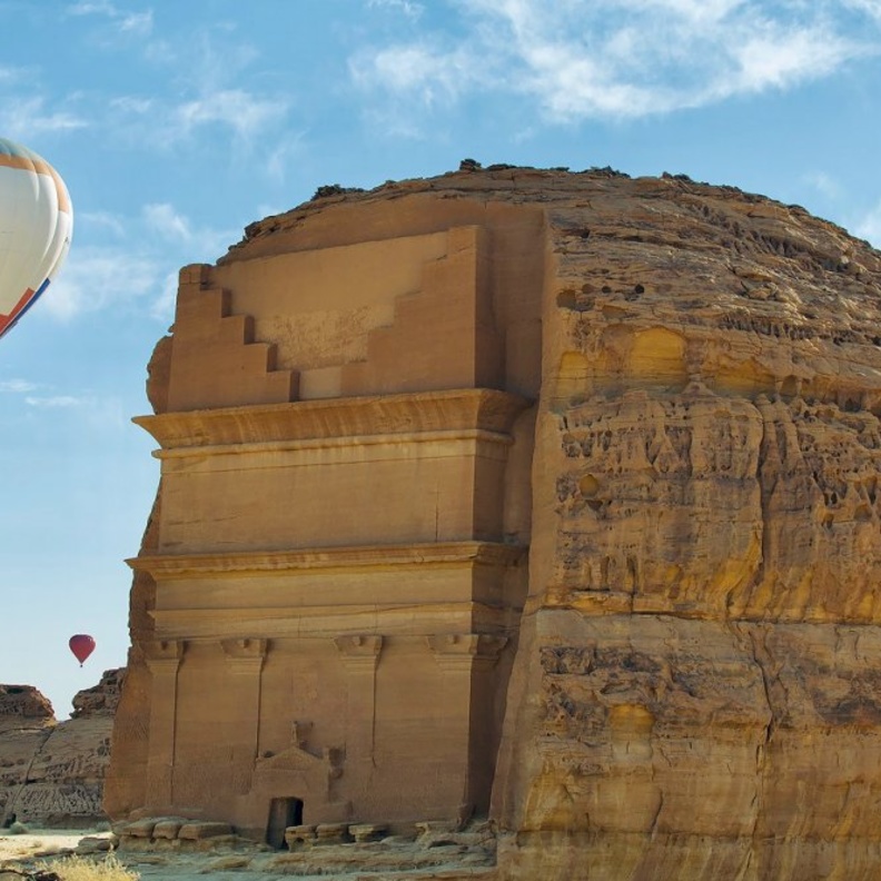  العُلا ملتقى السياح في غرب الجزيرة العربية