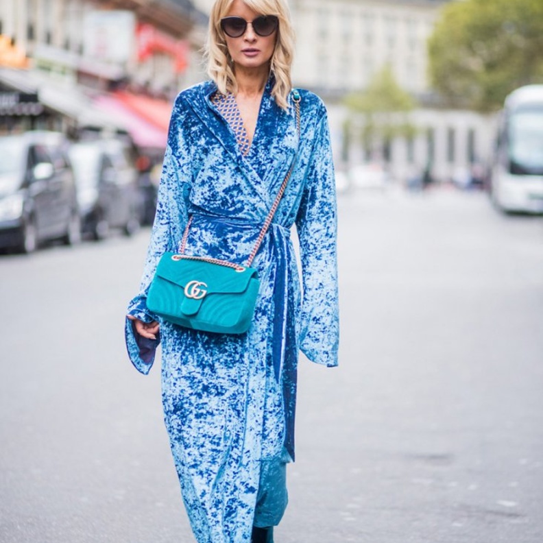 موديلات فساتين مخمل للمشاوير اليومية