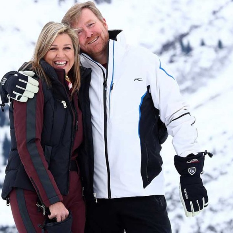 العائلة الهولندية المالكة في عطلة تزلج