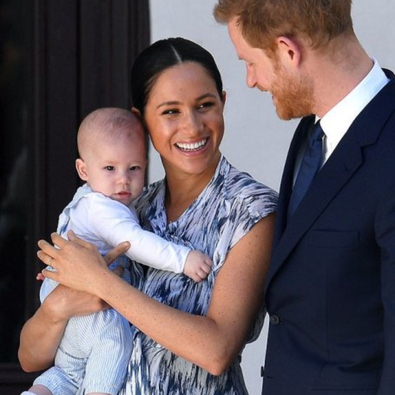 الأمير هاري وزوجته ميغان ماركل وطفلهما أرشي