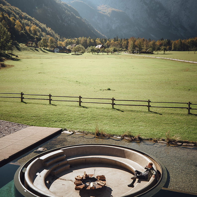 سلوفينيا تقدم برنامج مكافحة الإجهاد لتجديد الطاقة واسترخاء الجسم والعقل والروح