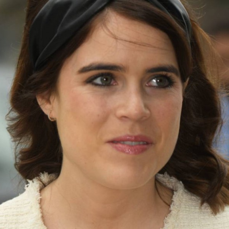 الأميرة يوجين تنشر صورا عائلية لم تشاهد من قبل