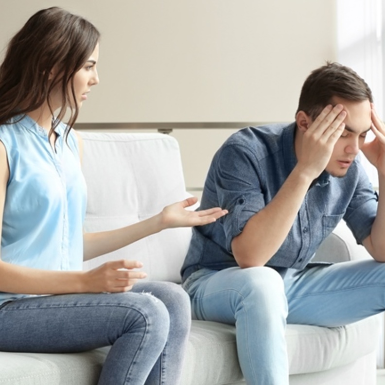 من هي المرأة التي لا يشعر معها الرجل بالأمان