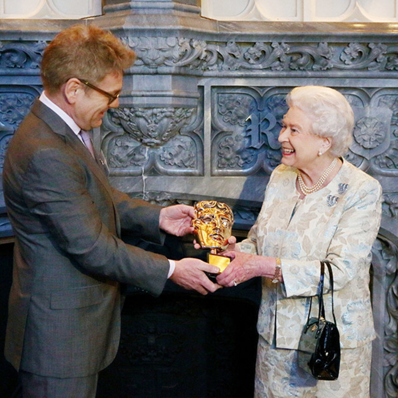 ما هي الحفلات التي يسمح للعائلة المالكة حضورها؟