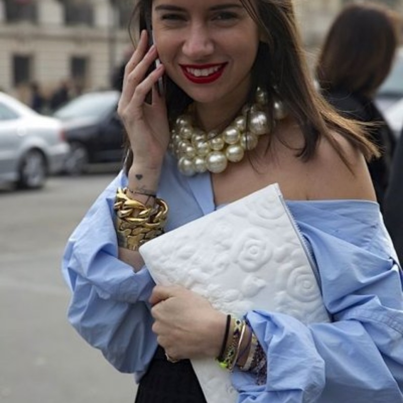 اختاري العقود الفضية بموديل الجنزير العريض لستايل شبابي وايدجي