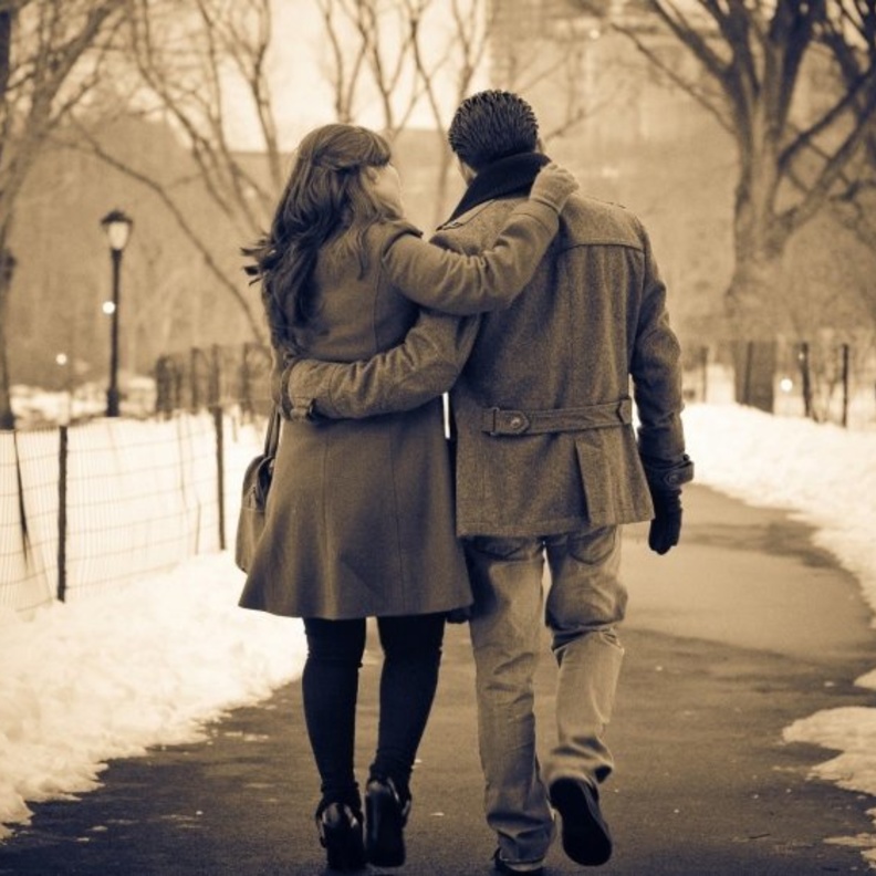 الحب والرومانسية من اهم اساسيات الخطوبة المثالية