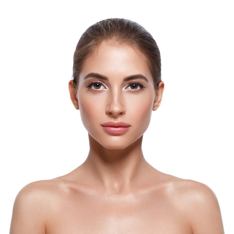 تعلمي افضل خدع المكياج لتنحيف الوجه