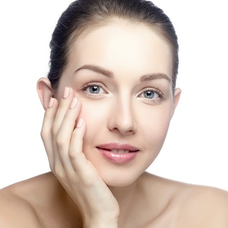 جربي خلطات طبيعية لتفتيح البشرة قبيل يوم المرأة العالمي 2020