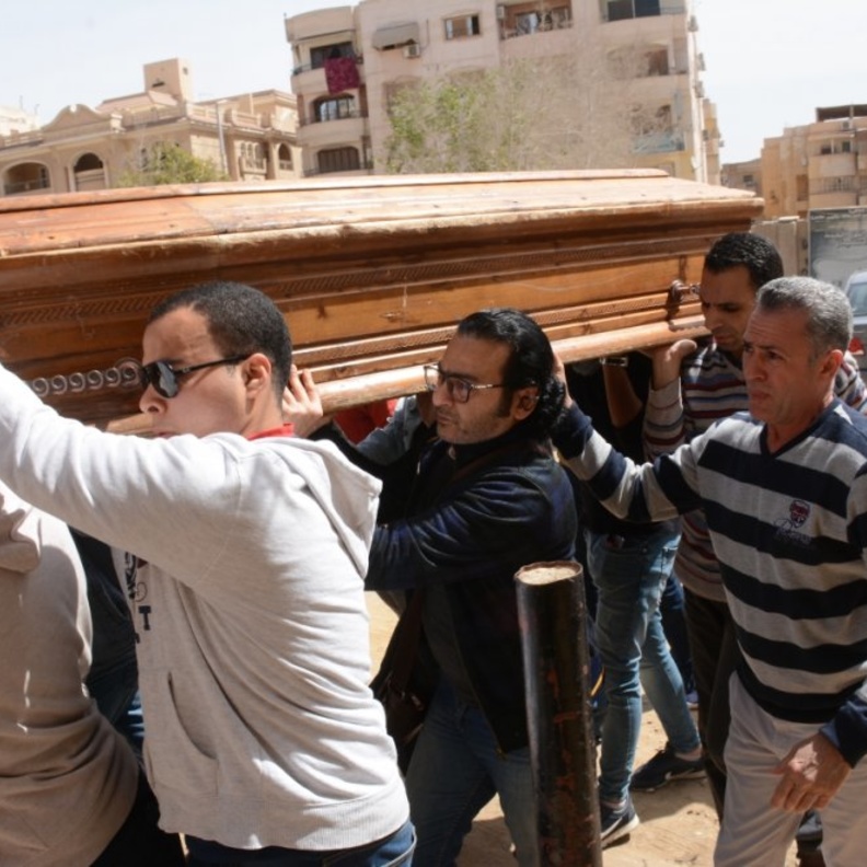 جنازة والد الفنان احمد عزمي