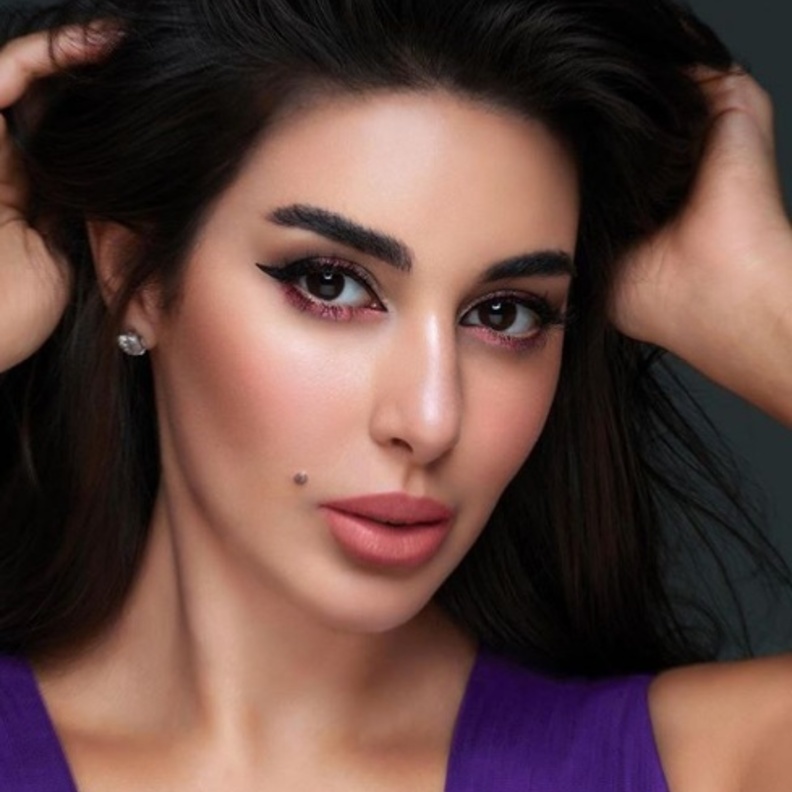 ياسمين صبري بمكياج ناعم