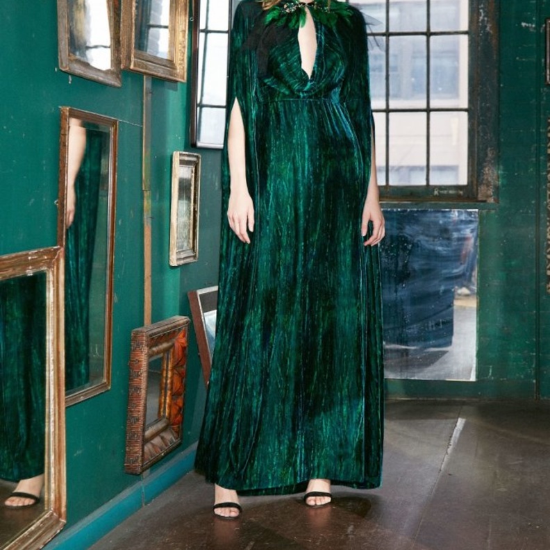 فساتين خطوبة لون اخضر من ريم عكرا