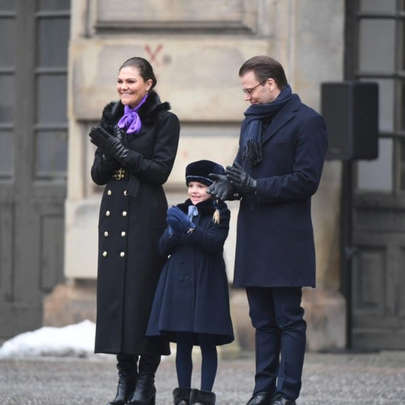 الأميرة استيل تتوقف عن متابعة الدراسة بسبب مخاوف عدوى كورونا