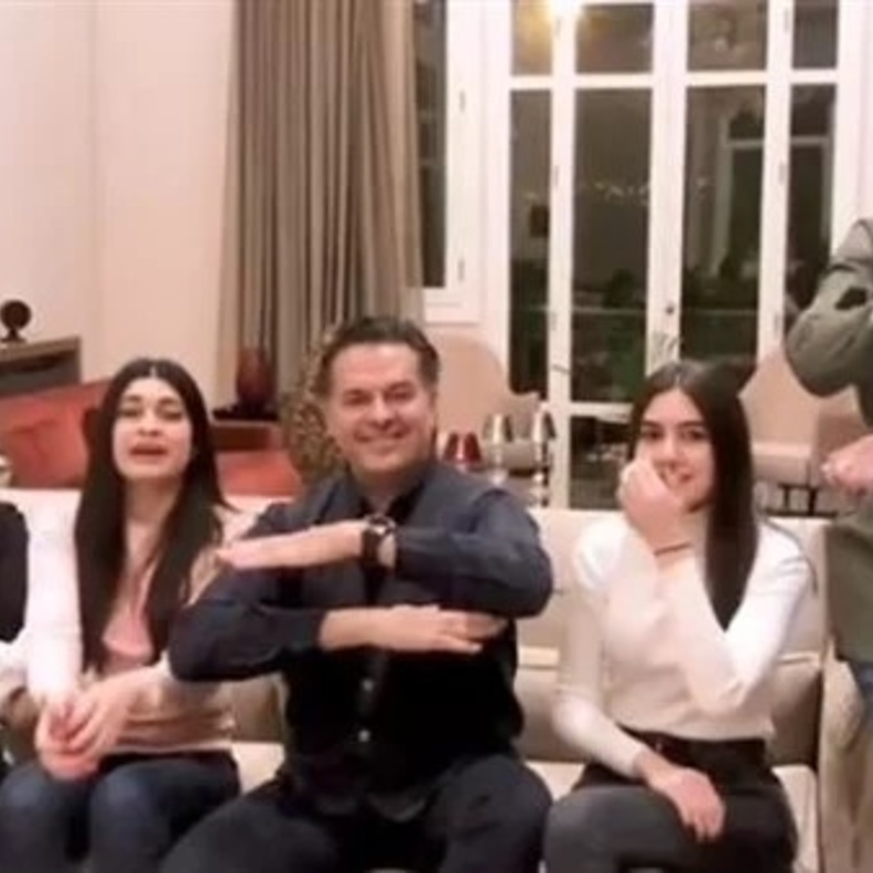 راغب علامة مع بنات أشقائه