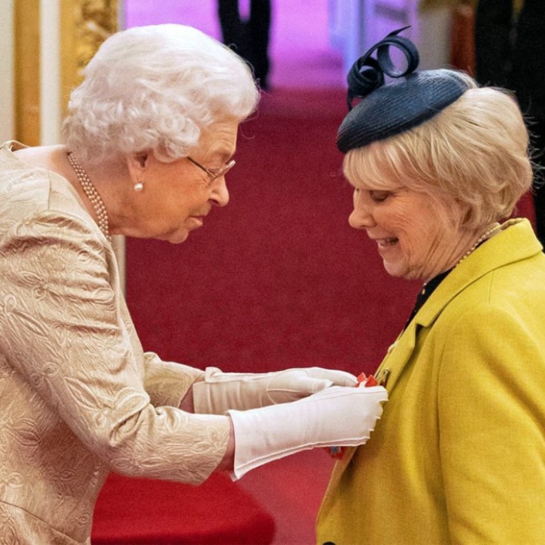 هكذا تواجه العائلات الملكية عدوى فيروس كورونا