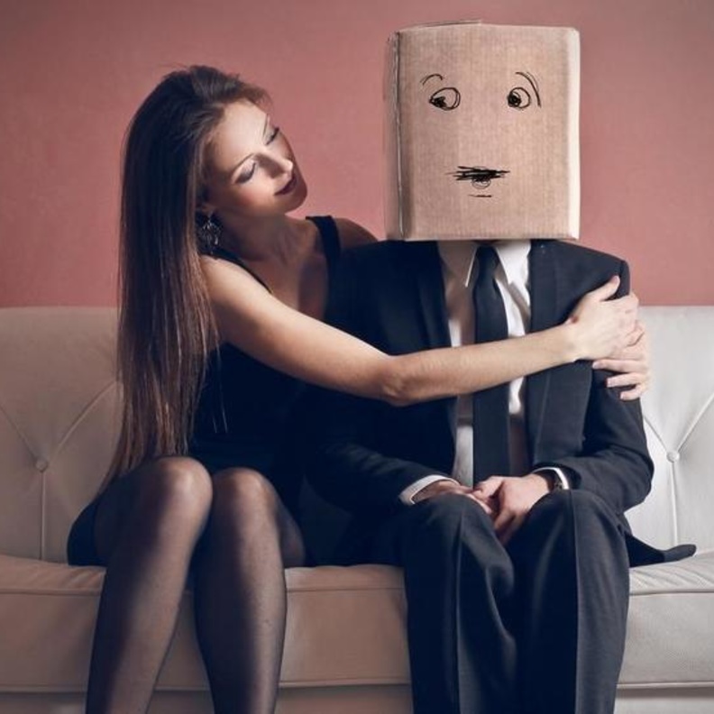 كيفية التعامل مع الزوج الهادئ والخجول