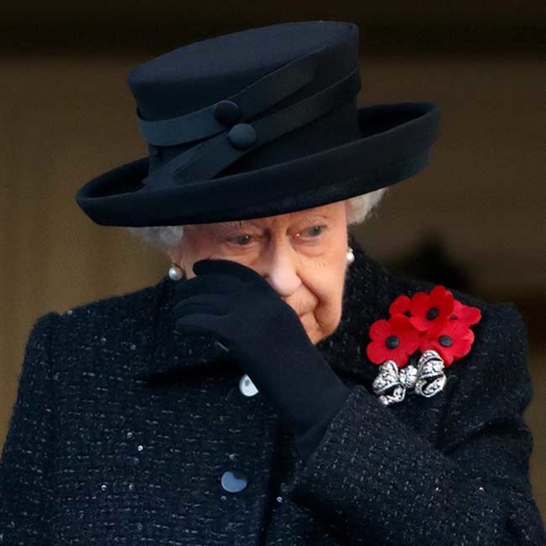 دموع الملكات والأميرات تكسر البروتوكول الملكي