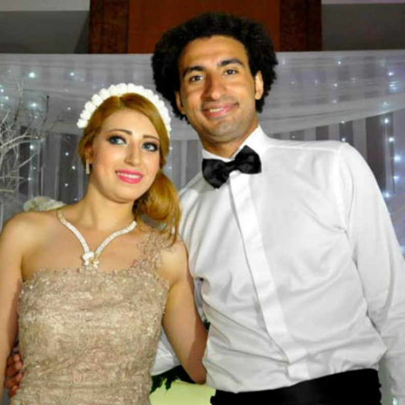 علي ربيع وزوحته