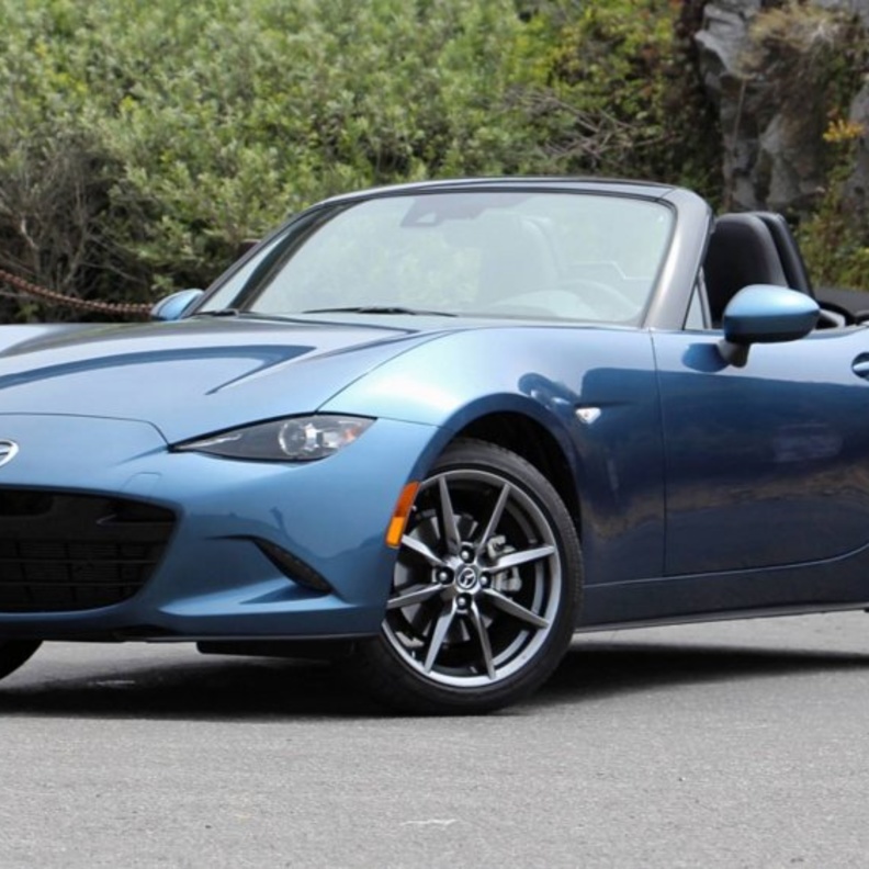  مازدا تسحر الأنظار بسيارة MX-5 الشبابية