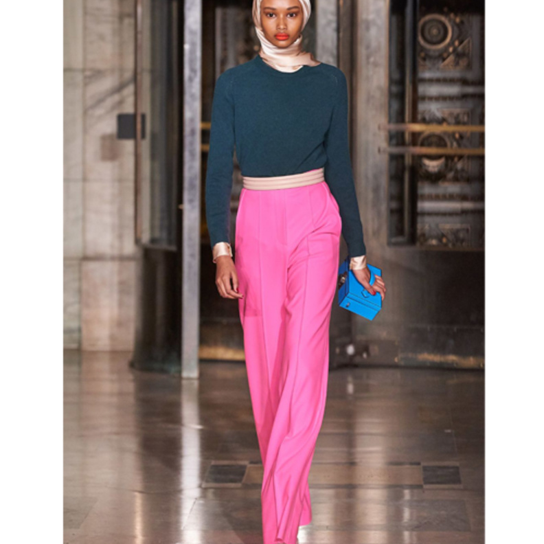 Oscar de la Renta لوك ملون للمحجبات