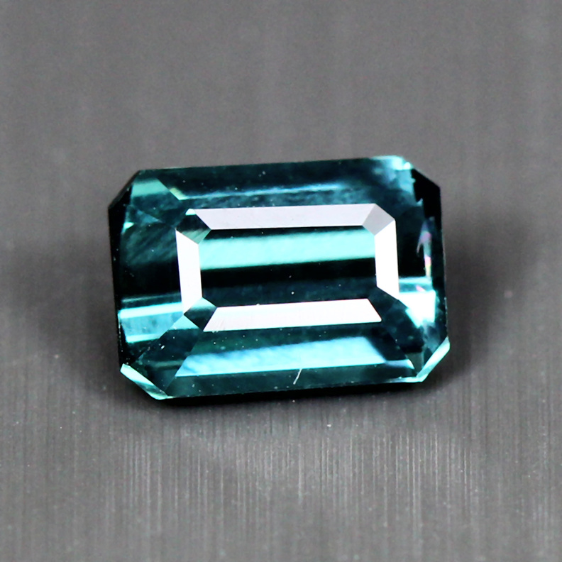 إنديكوليت (Indicolite)