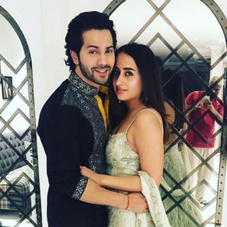 فارون وأسرته يزورن منزل عائلة ناتاشا