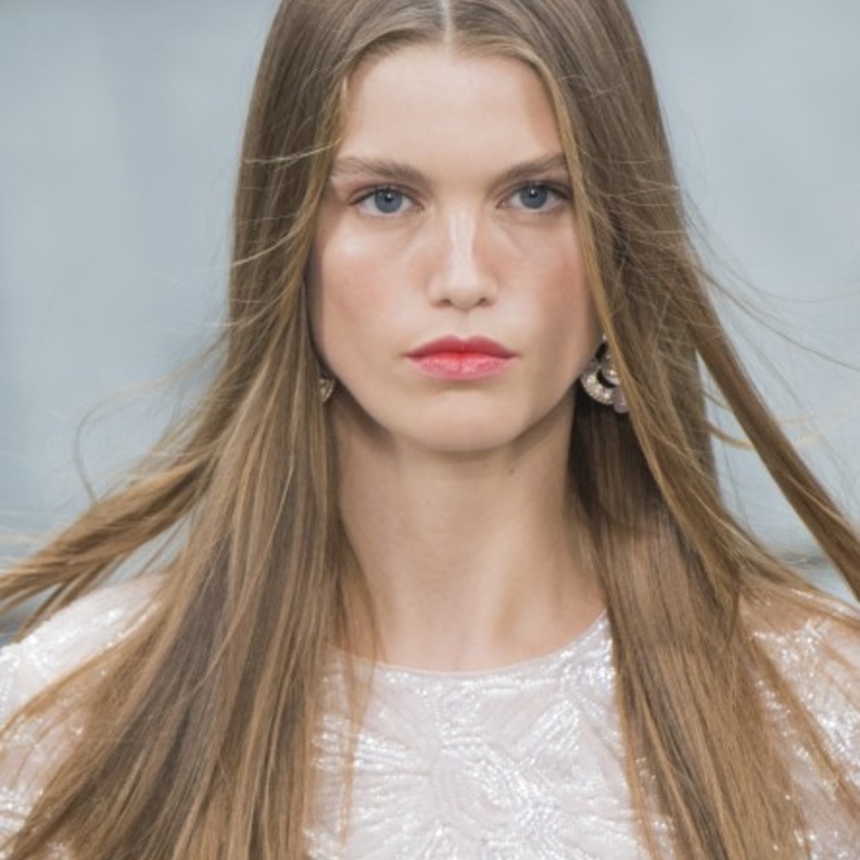 ظلال عيون برونزي جذاب لعيد الأم 2020