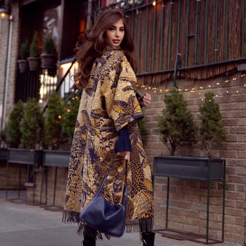 فوز تتألق بمعطف ديور من مجموعة كروز 2020