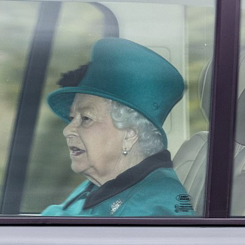 ملكة بريطانيا تقرر البقاء في عزلة اختيارية في منزلها في وندسور بسبب كورونا