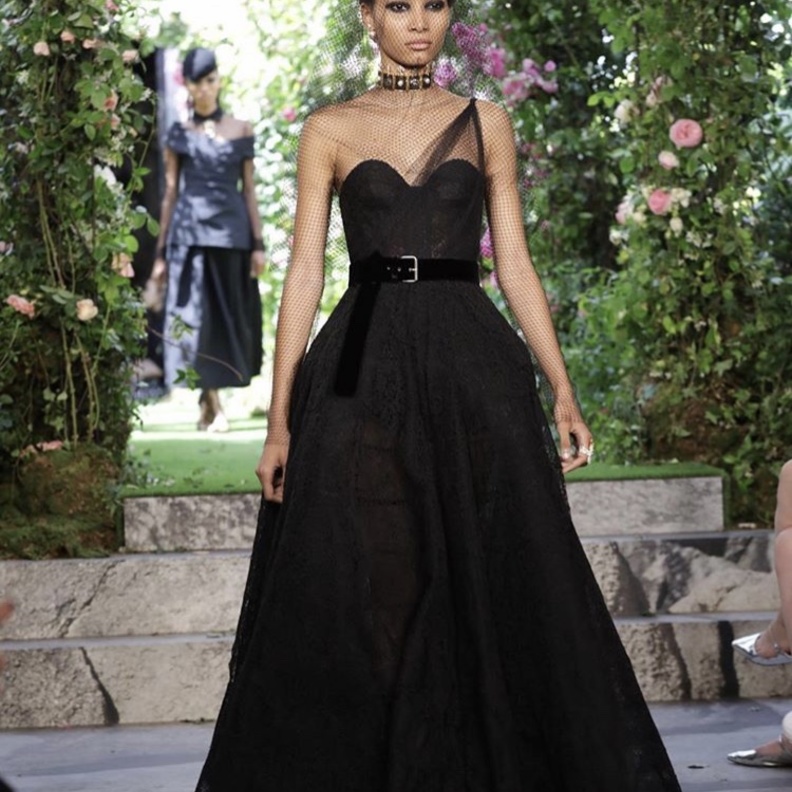 فساتين خطوبة فاخرة من ديور