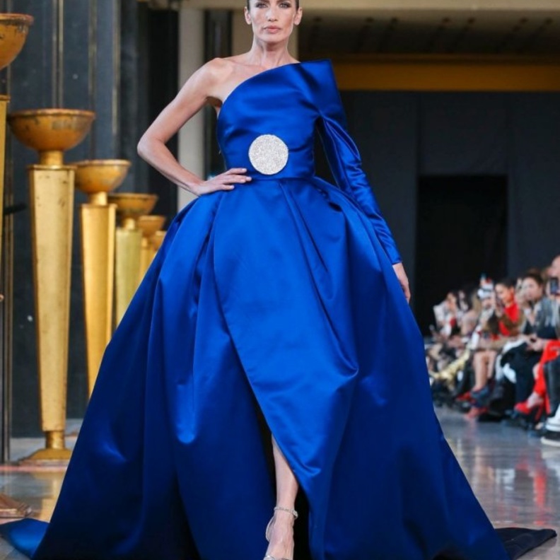 فساتين خطوبة ناعمة من stephane rolland